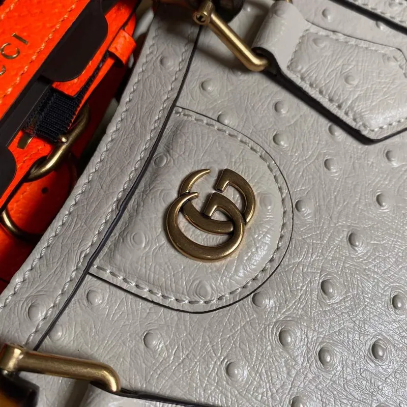 Gucci Diana Mini Tote Bag Ostrich LeatherTop Handle Bag Gucci  655661 Beige