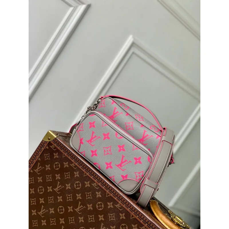 LV M15024 Louis Vuitton Nil Messenger Bag Grey/Pink
