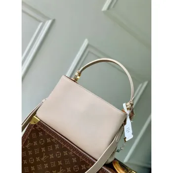 LV M12929 Louis Vuitton Capucines MM Souple Bag Greige