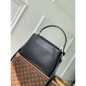 LV M12924 Louis Vuitton Capucines MM Souple Bag Black