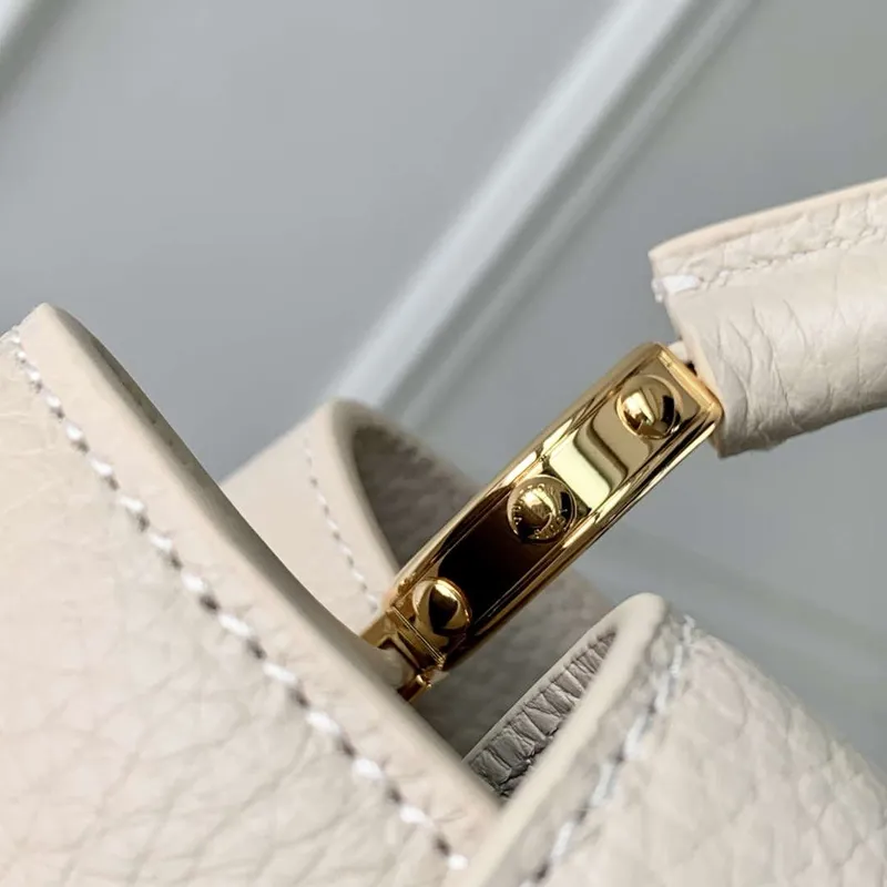 LV M12938 Louis Vuitton Capucines Mini Handbag Quartz White