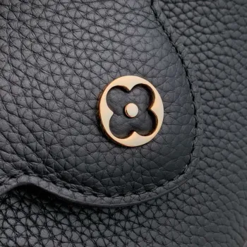 LV M12936 Louis Vuitton Capucines MM Handbag Black
