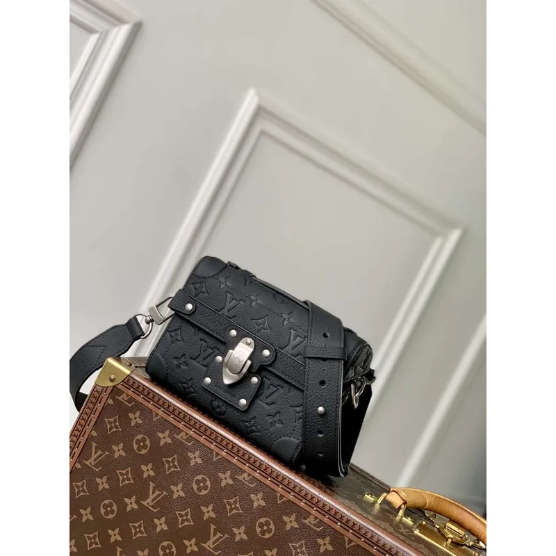LV M13871 Louis Vuitton Soul Trunk Black
