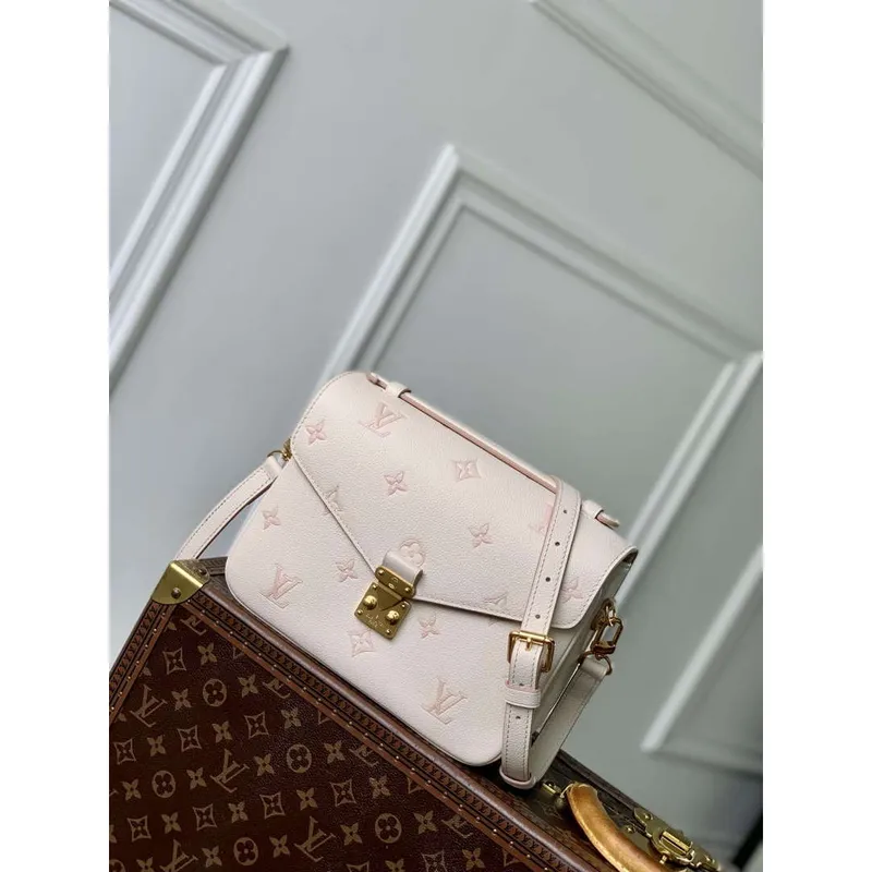 LV M14977 Louis Vuitton Pochette Métis Bag Eden