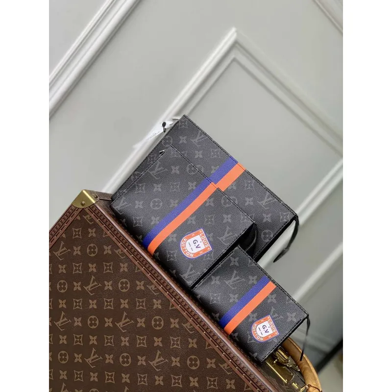 LV P01957 Louis Vuitton Trio Toilet Pouch Mon Monogram Black