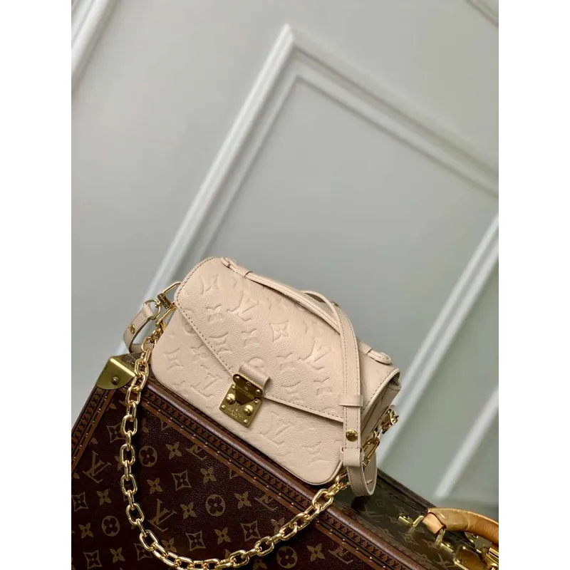 LV M14322 Louis Vuitton Pochette Métis East West Bag Sand