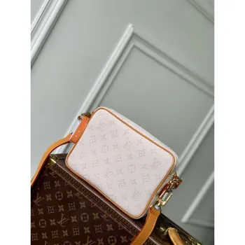 LV M14682 Louis Vuitton Nil Cross body Bag Off White