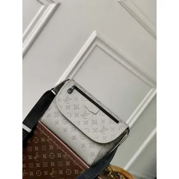 LV M14912 Louis Vuitton Pulse Messenger Bag Sand