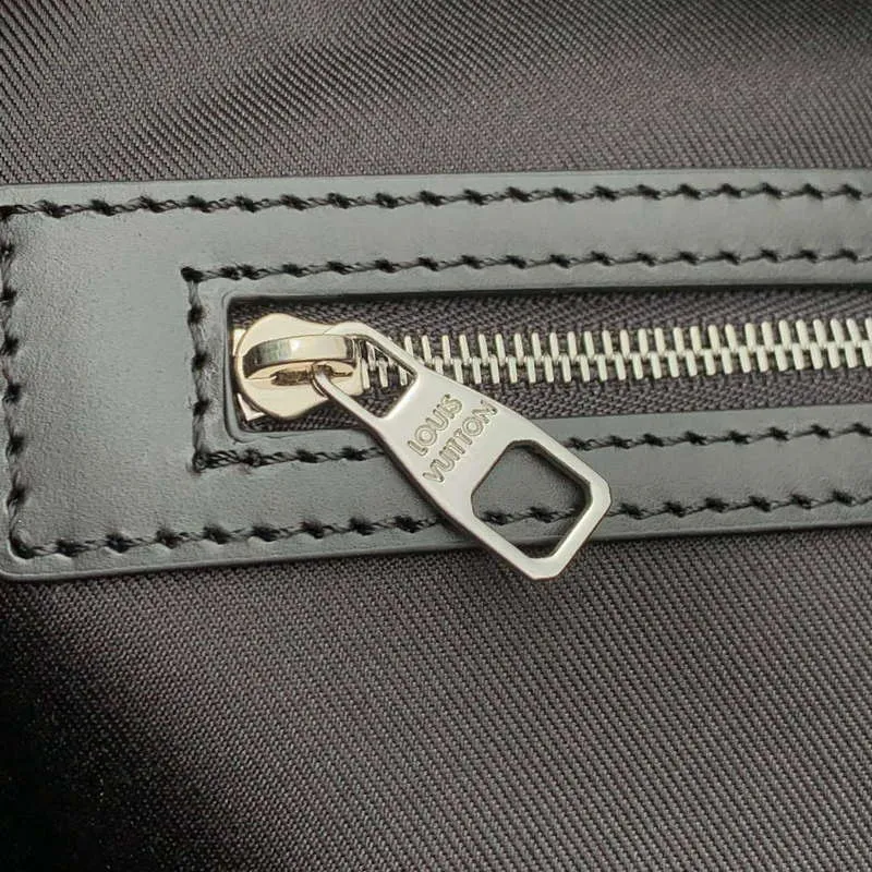 LV M13992 Louis Vuitton Keepall Cargo Bandoulière 50 Bag Black