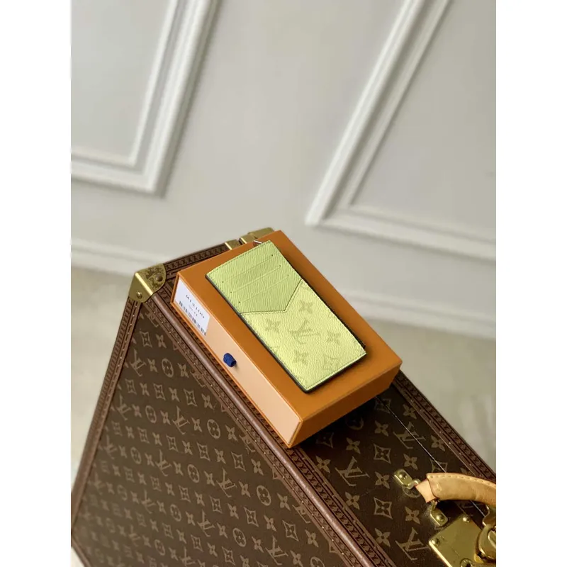 LV M14109 Coin Card Holder Taigarama Lemon Yellow