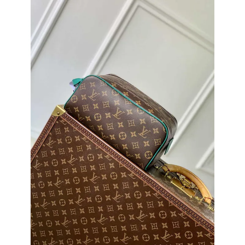LV M12641 Louis Vuitton Locker Dopp Kit Taurillon Monogram Green
