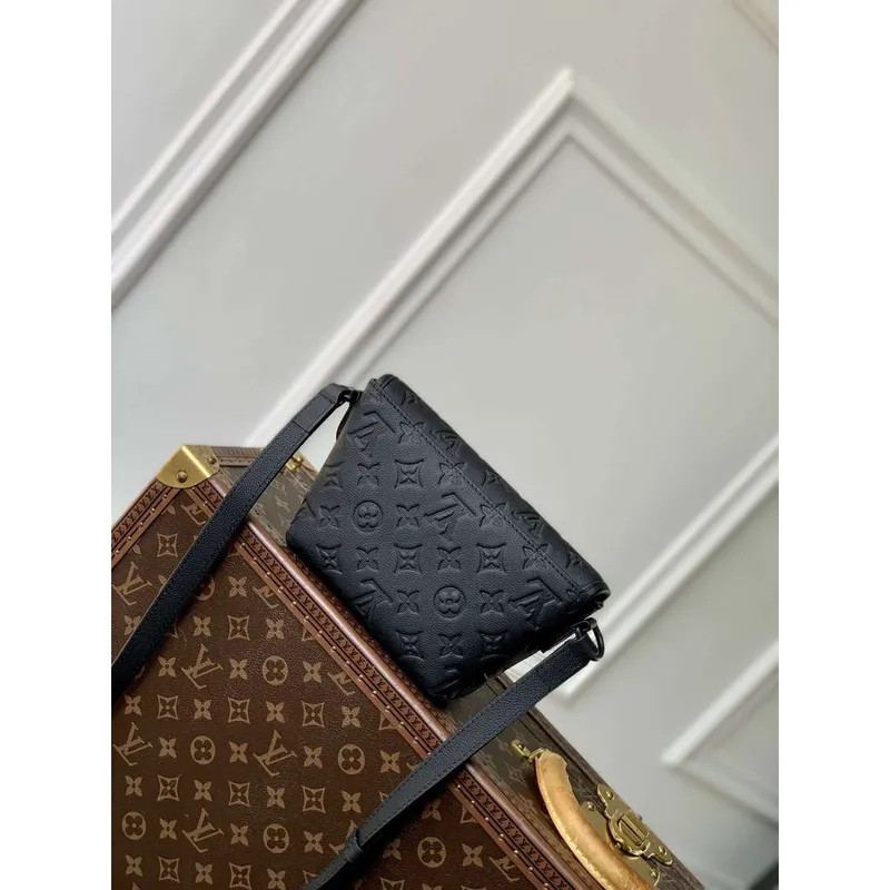 LV M12636 Louis Vuitton M14794 Pulse Wearable Wallet Black