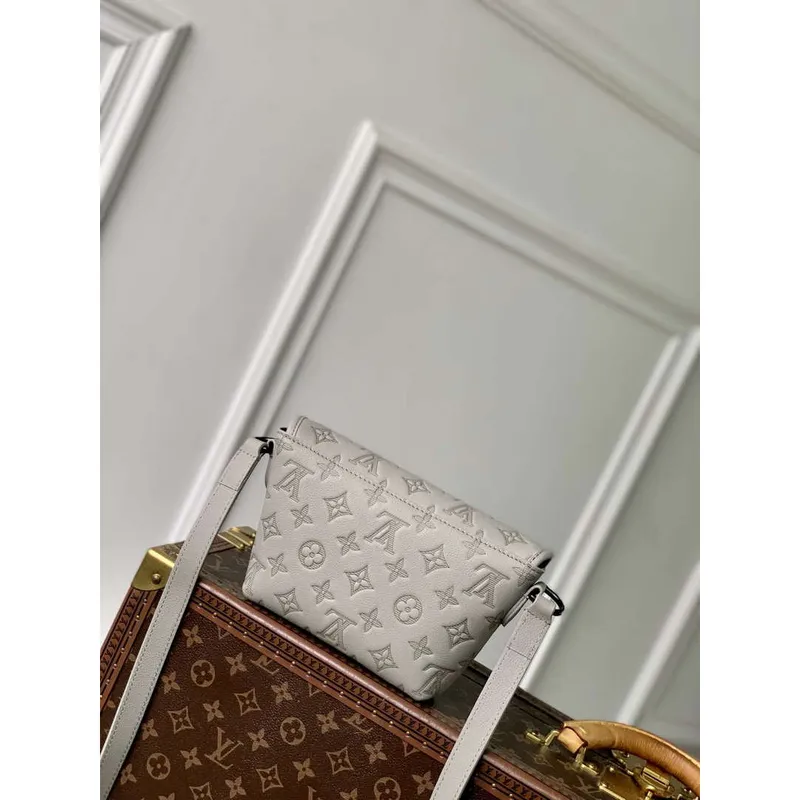 LV M14794 Louis Vuitton M12636 Pulse Wearable Wallet Sand