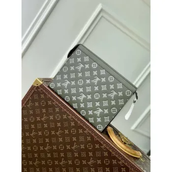 LV M61692 Louis Vuitton Pochette Voyage MM Bag Monogram Green