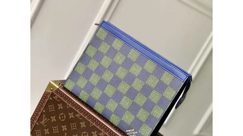 LV N00145 Pochette Voyage MM — Damier Graphite Canvas Travel Pouch