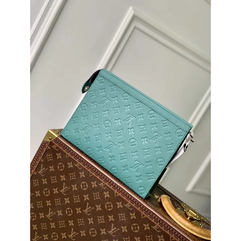 LV M13666 Louis Vuitton Pochette Voyage MM Bag new Green