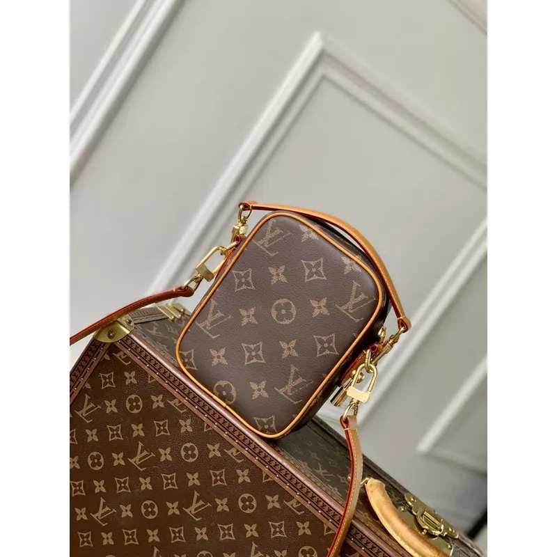 LV M14106 Louis Vuitton Danube Cross body Bag Monogram