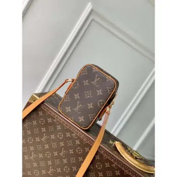 LV M14024 Louis Vuitton Amazone Cross body Bag Monogram