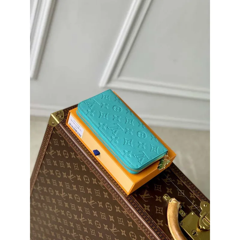 Louis Vuitton M13618 LV x TM Zippy Wallet Monogram Blue
