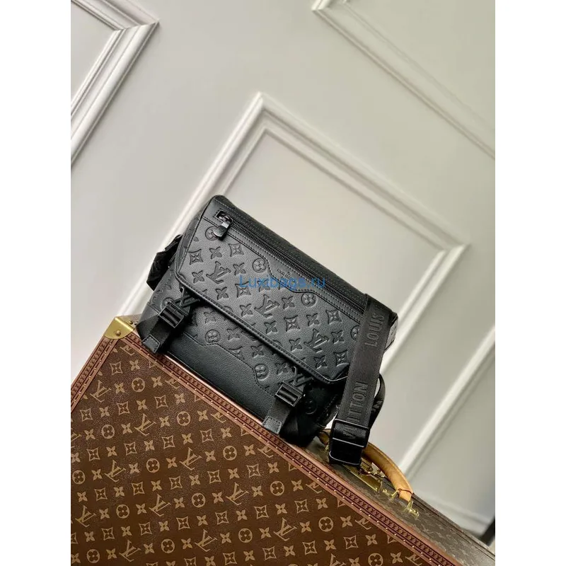 Louis Vuitton LV M25121 Messenger Voyager PM Monogram Shadow