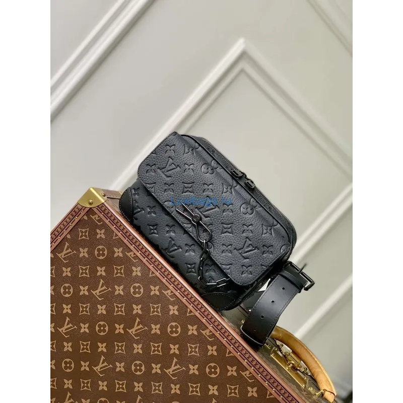 Louis Vuitton LV M23742 Steamer Messenger Monogram Taurillon Leather Black