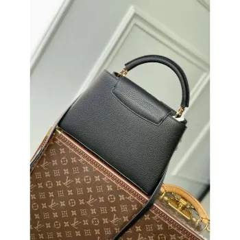 LV M12345 Louis Vuitton Capucines MM Handbag Black