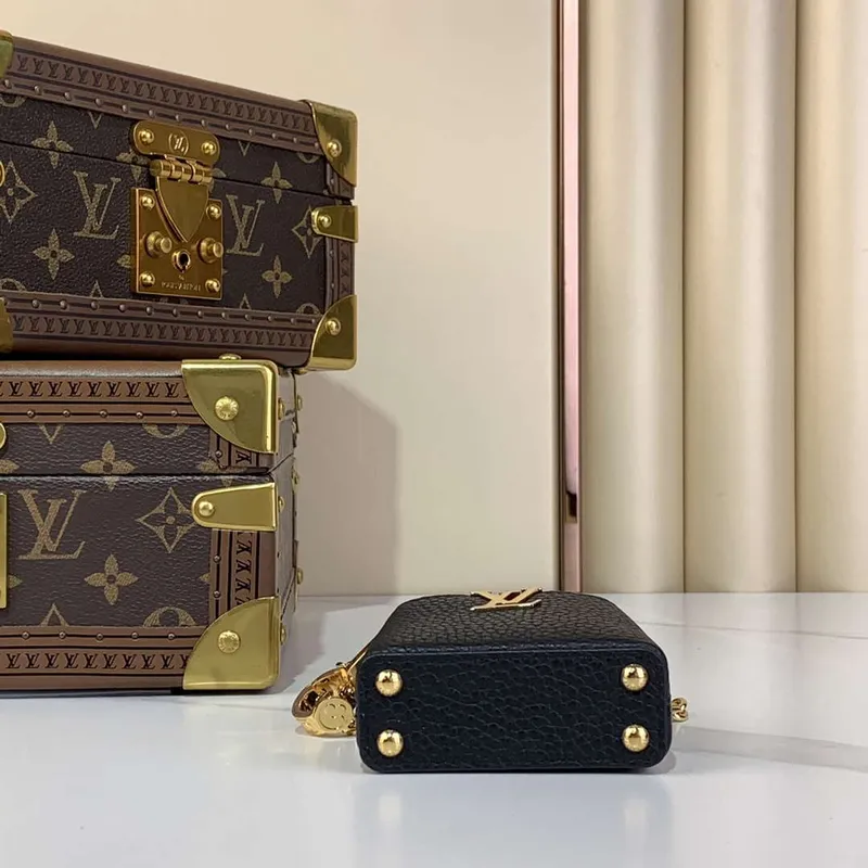 LV M02132 Louis Vuitton Capucines Micro Bag Black
