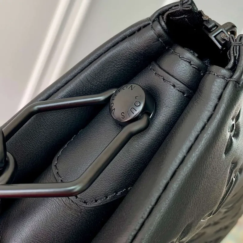 LV M11370 Louis Vuitton Coussin PM Handbag Black