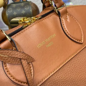 LV M22925 Louis Vuitton Lock It MM Bag Gold