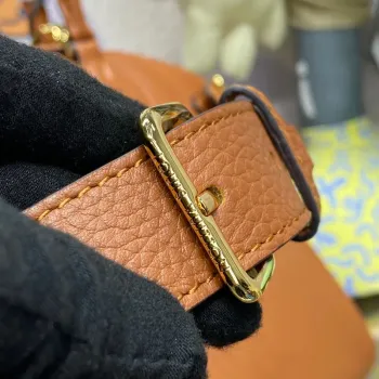 LV M22925 Louis Vuitton Lock It MM Bag Gold