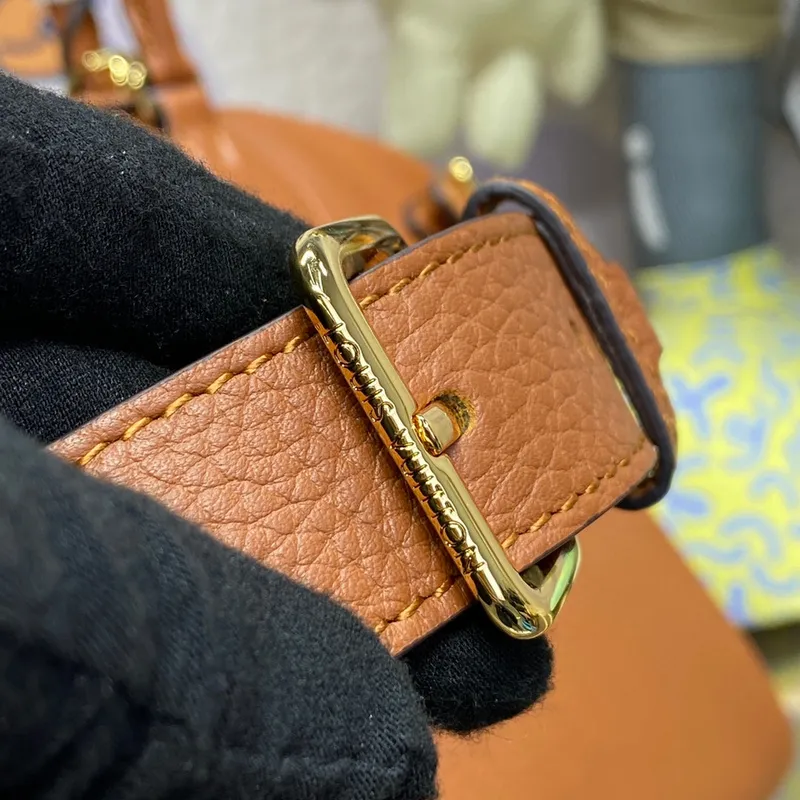 LV M22925 Louis Vuitton Lock It MM Bag Gold