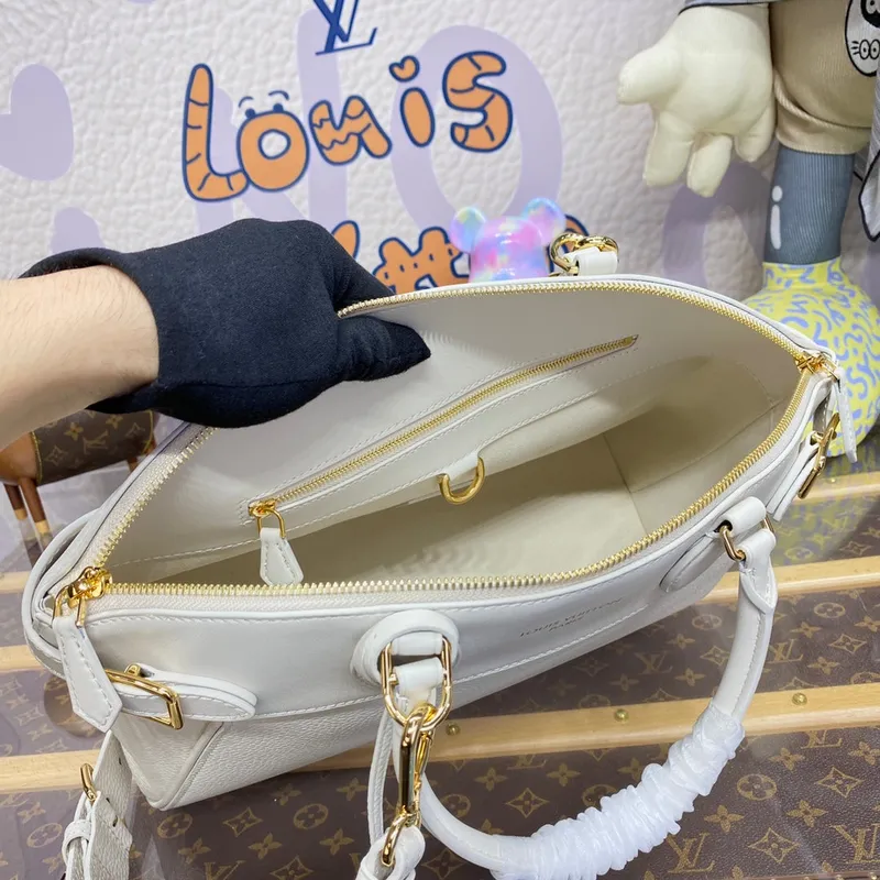 LV M23061 Louis Vuitton Lock It MM Bag Crème Beige