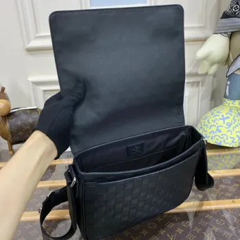 LV N42711 Louis Vuitton District PM Messenger Bag Damier Infini cowhide leather