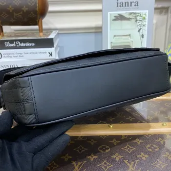 LV N42711 Louis Vuitton District PM Messenger Bag Damier Infini cowhide leather