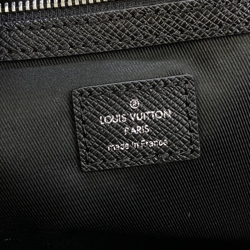 LV M30937 Louis Vuitton Weekend NM Tote Bag Black