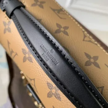 LV M46279 Louis Vuitton Pochette Métis East West Bag  Yellow flower