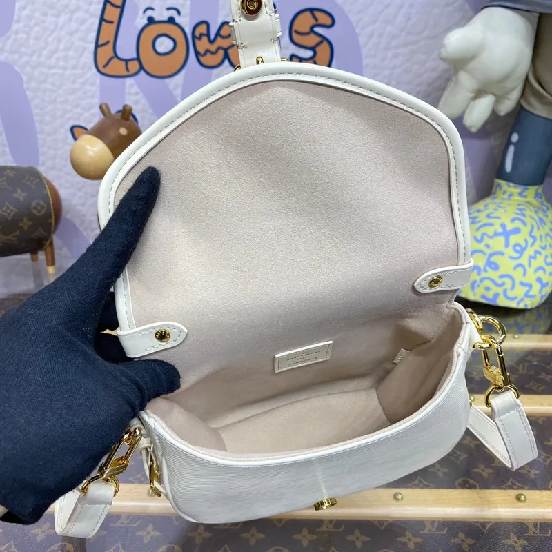 LV M23746 Louis Vuitton Saumur BB Handbag Quartz