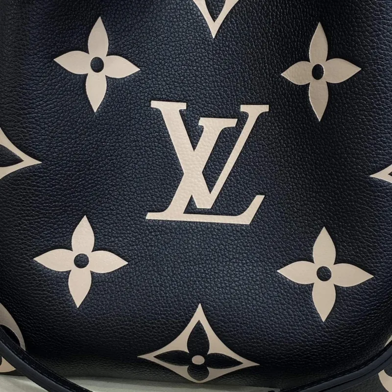 LV M45497  Louis Vuitton NéoNoé MM  Black/Cream