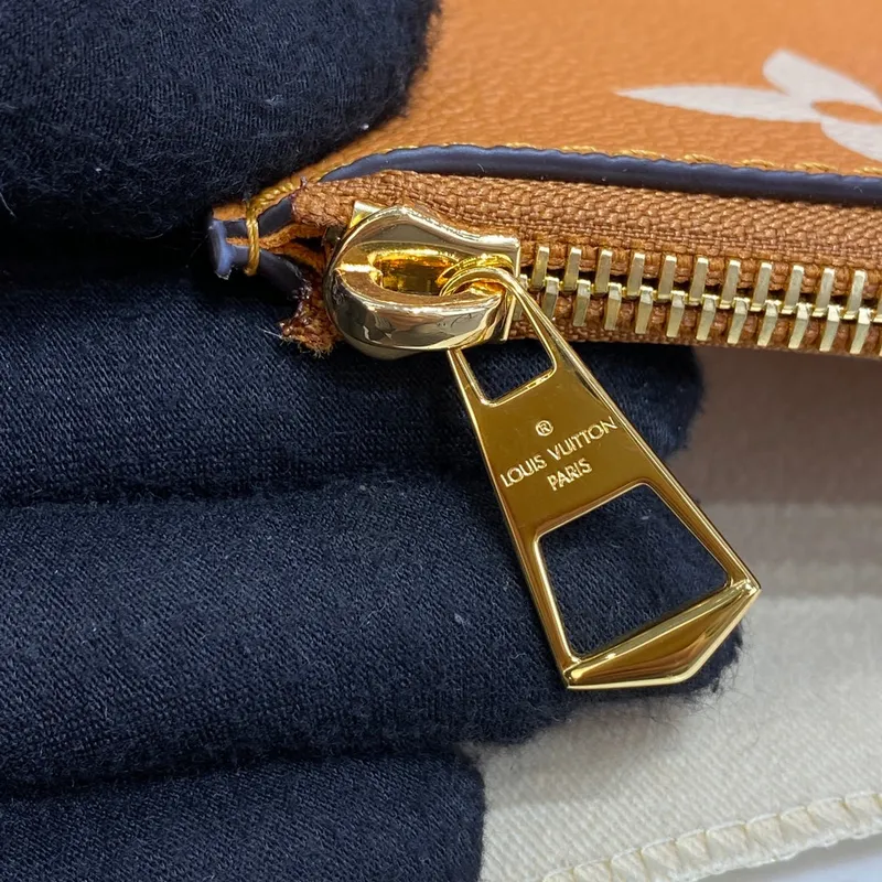 LV M45555  Louis Vuitton NéoNoé MM  Brown/Yellow