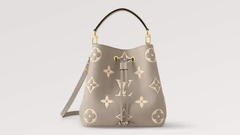 Louis Vuitton NéoNoé MM (LV M45555) — Dove Grey/Cream: A Refined Take on the Iconic Bucket Bag