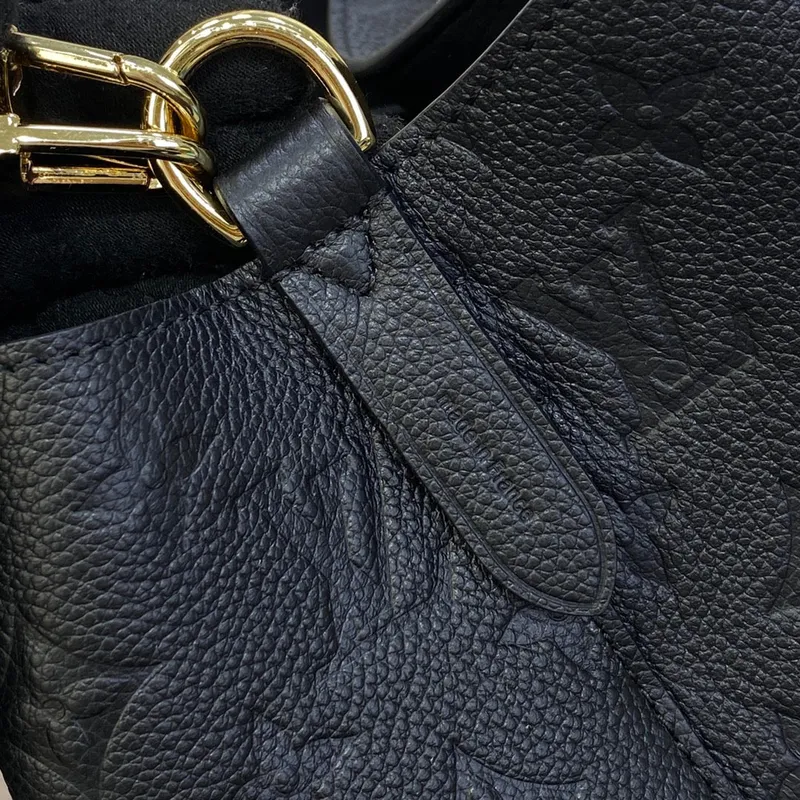 LV M45256  Louis Vuitton NéoNoé MM Bucket Bag Black