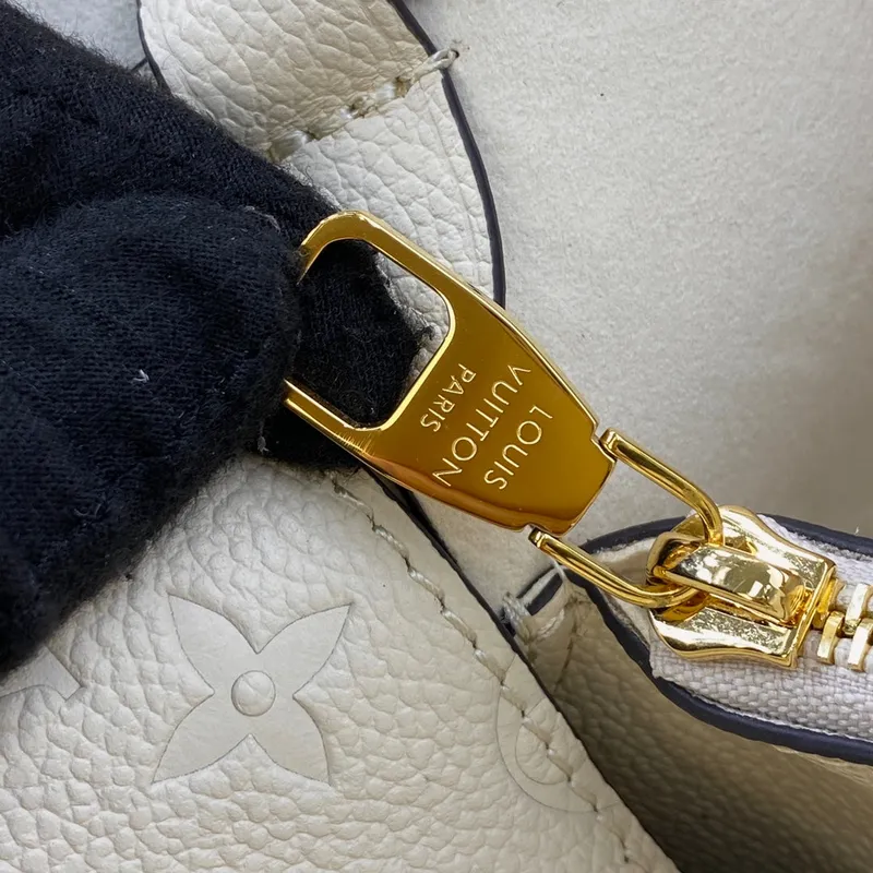 LV M46526  Louis Vuitton NéoNoé MM Bucket Bag Crème Beige