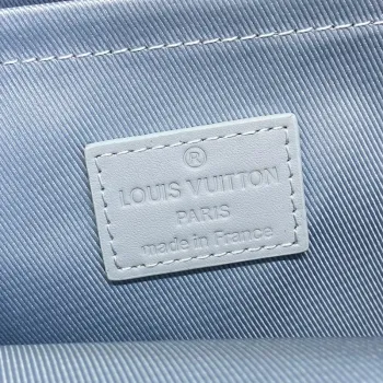 LV M23765 Louis Vuitton Pilot Slingbag Light Blue