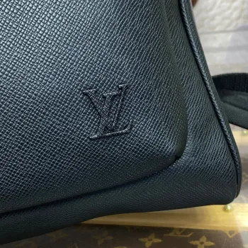 LV M30977 Louis Vuitton Avenue Backpack Taiga cowhide leather Black