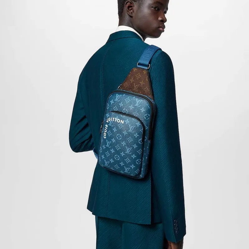 LV M23782 Louis Vuitton Avenue NM Slingbag Atlantic Blue