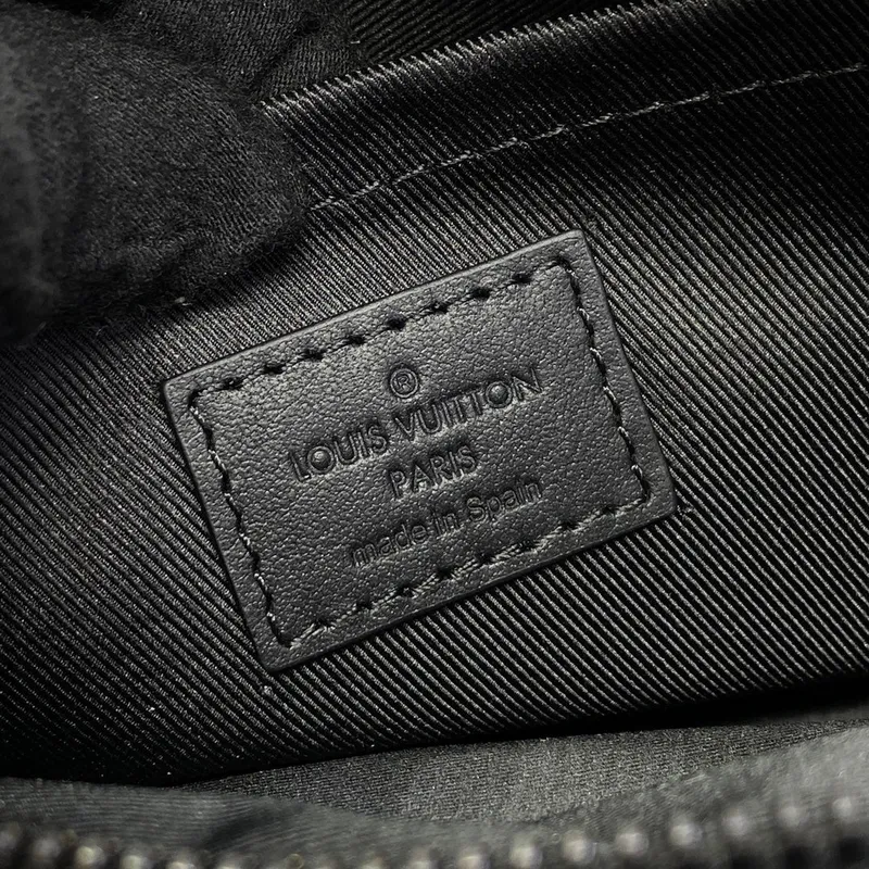 LV M46795 Louis Vuitton Steamer Messenger Bag Monogram Eclipse coated canvas