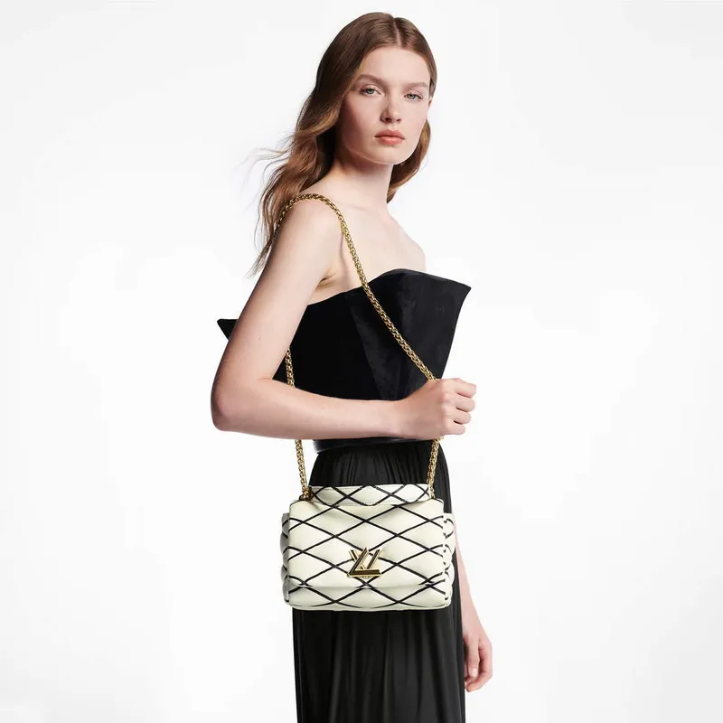 LV M22890 Louis Vuitton GO 14 MM Bag  White/Black