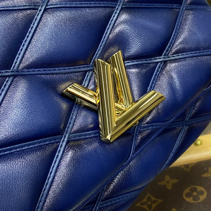 LV M23682 Louis Vuitton GO 14 MM Bag Bleu Marine