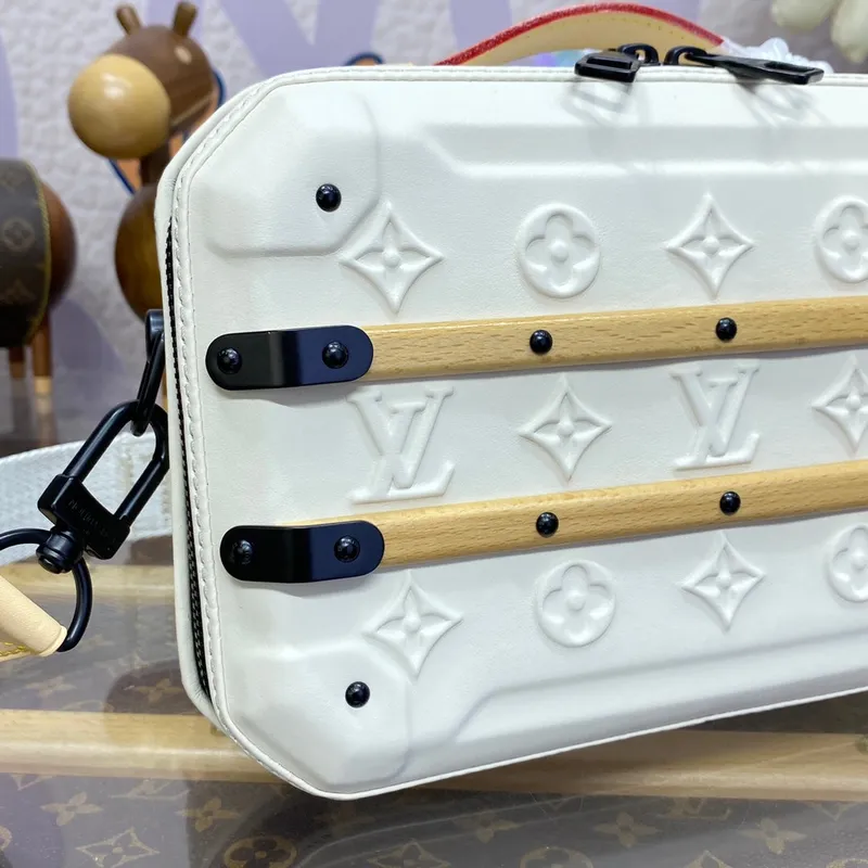 LV M21950 Louis Vuitton Future Trunk Bag Calf leather White