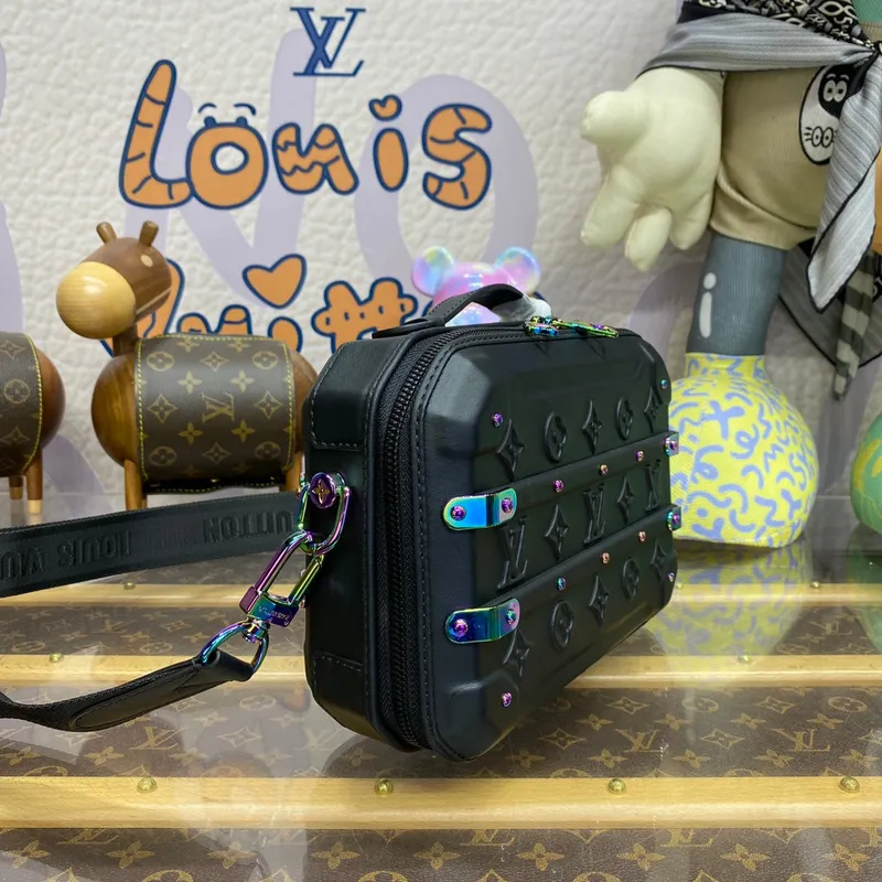 LV M21935 Louis Vuitton Future Trunk Bag Calf leather Black